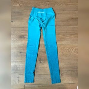 ALPHALETE Amplify Leggings - Sold out size XS Ocean Ombre